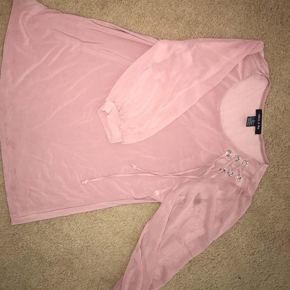 Pink puffy arm blouse